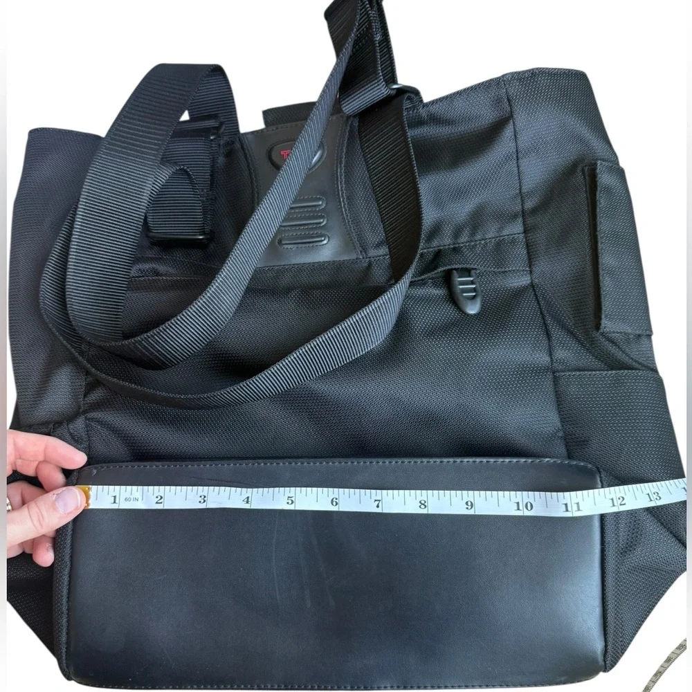Tumi Tote Bag‎ Black Business Travel Carry Heavy Nylon Magnetic Closure 15x12x5